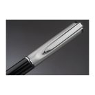 Golyóstoll ezüst felső résszel