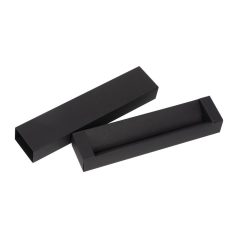 Kartondoboz egy darab golyóstollnak