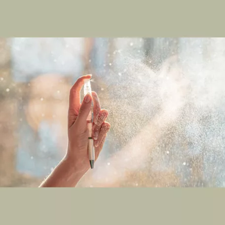 Spray golyóstoll