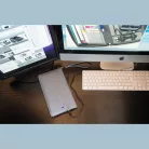 4000 mAh powerbanket tartalmazó ellátott autóstásk