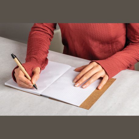 A5 jegyzetfüzet golyóstollal