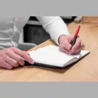 A5 jegyzetfüzet színes kiegészítőkkel és golyóstol