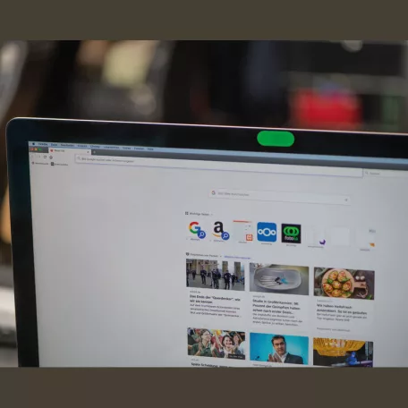 Laptop kamera takaró