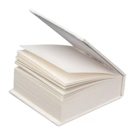 Újrahasznosított tejesdobozból készült jegyzettömb