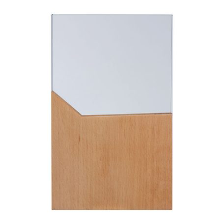 Trófea fa talapzattal