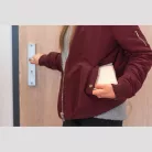 Lebomló esőkabát, PLA