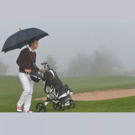 Golf esernyő szélterelővel
