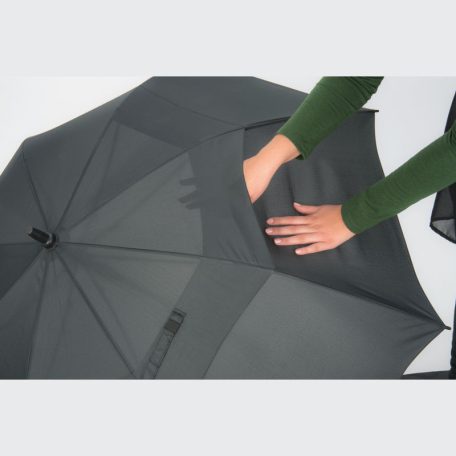 Golf esernyő szélterelővel