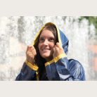 Kétszínű kifordítható esőkabát