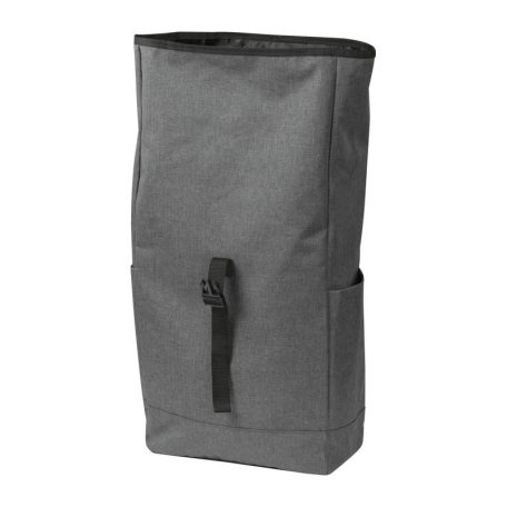 Hátizsák színes kiegészítőkkel