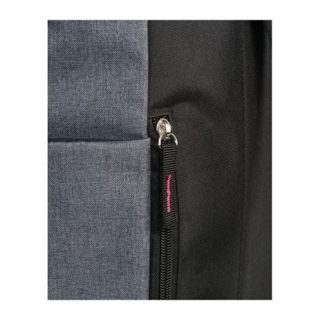 Hátizsák színes kiegészítőkkel