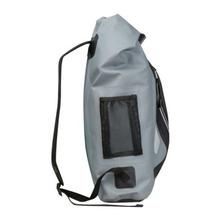 Vízálló hátizsák fényvisszaverő csíkokkal