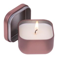 Gyertya fémdobozban