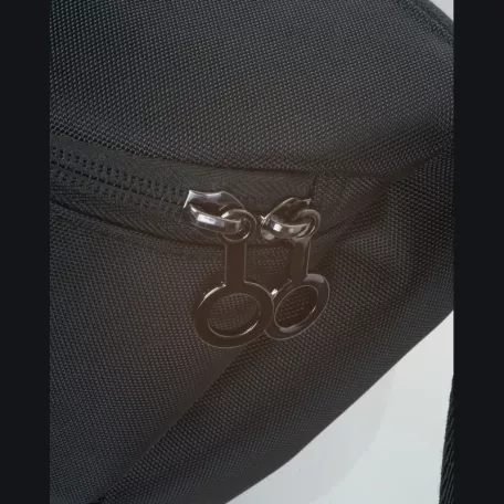 Ferraghini övtáska