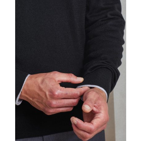 PR400 V nyakú kötött férfi pulóver