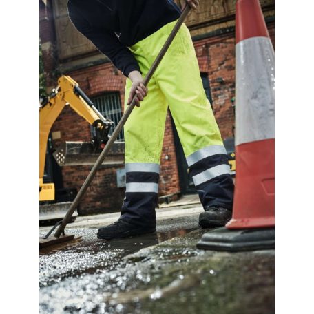 Regatta RETRJ523R HI VIS INSULATED OVERTROUSER 2XL